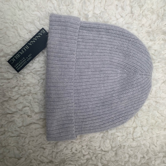 BANANA REPUBLIC CASHMERE HAT, GLOVE AND SOCKS SET - Picture 6 of 8